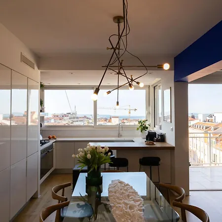 D'art Penthouse Σπλιτ