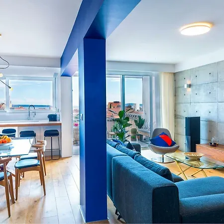 D'art Penthouse Апартаменты *